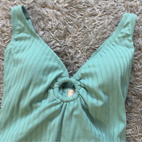 Kona Sol | one piece swimsuit size medium - Picture 3 of 4